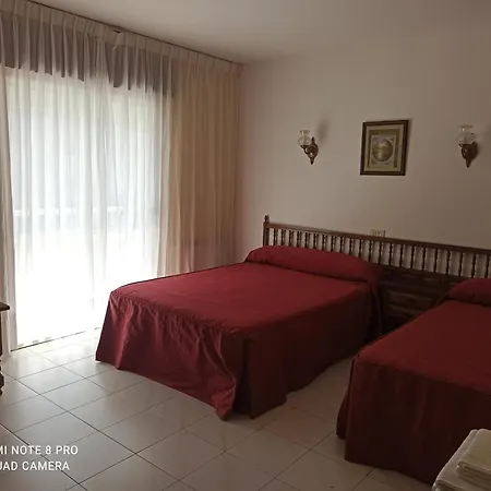 ホテル Agarimo Playa Areas サンシェンショ